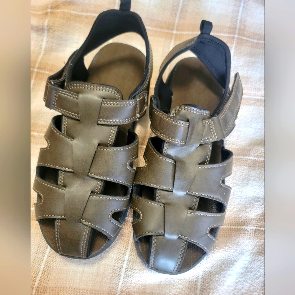 Boys sandals